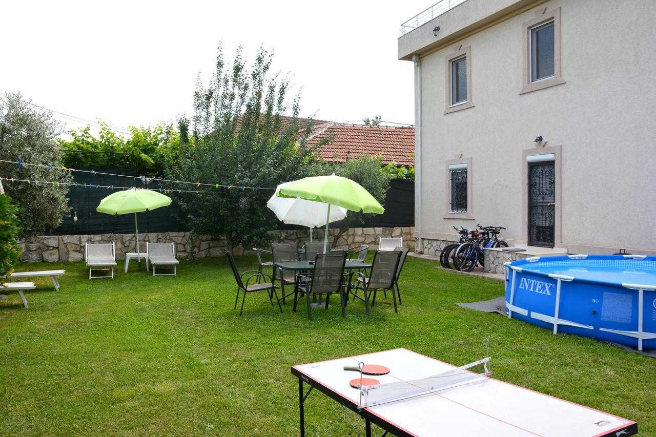 Montenegro Hostel B&B Подгориця Екстер'єр фото