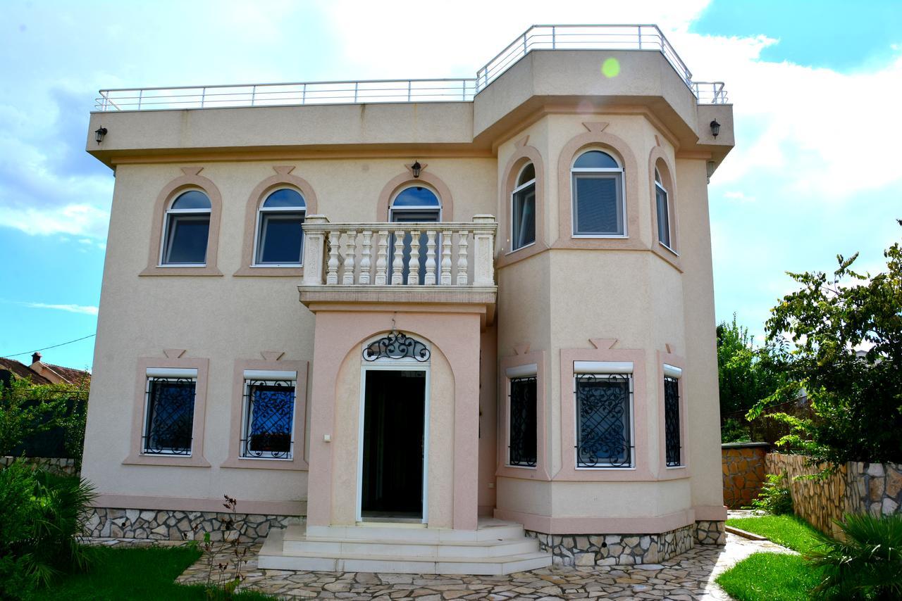Montenegro Hostel B&B Подгориця Екстер'єр фото