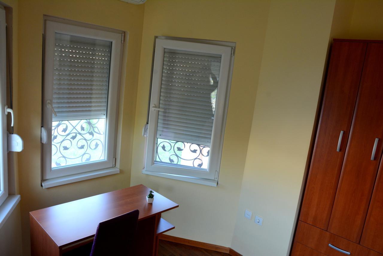 Montenegro Hostel B&B Подгориця Екстер'єр фото